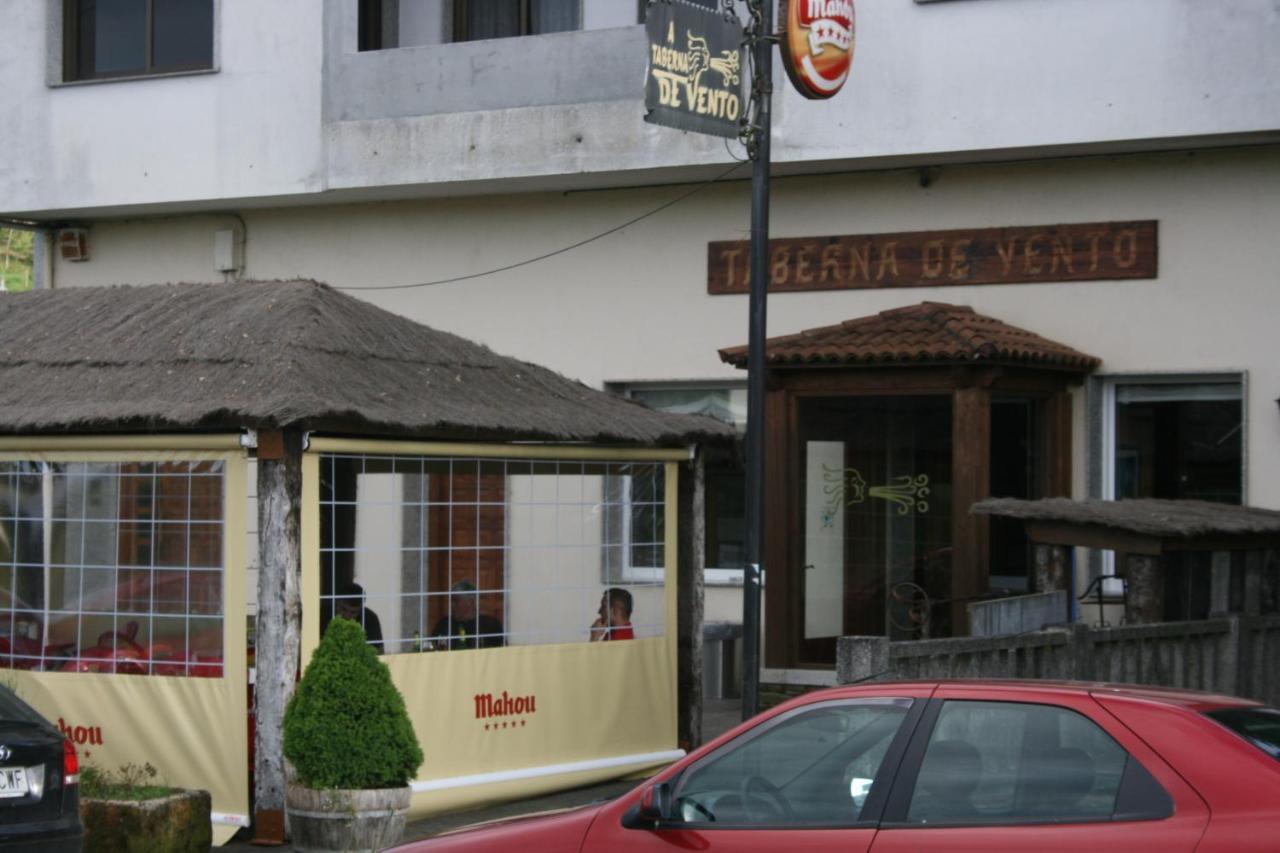 Hotel A Taberna De Vento Lalín Exterior foto