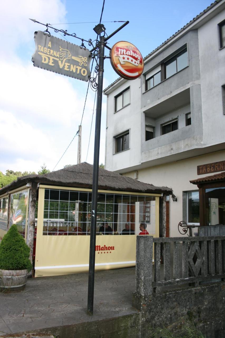 Hotel A Taberna De Vento Lalín Exterior foto
